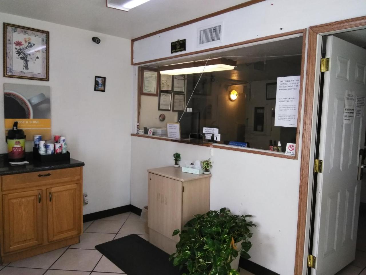 Port City Motel Мобил Екстериор снимка